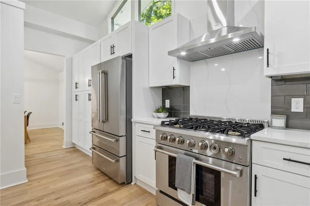 635 Glenforest Road, Sandy Springs, Georgia 30328, 4 Bedrooms Bedrooms, ,3 BathroomsBathrooms,Residential,Sold,635 Glenforest Road,7392498