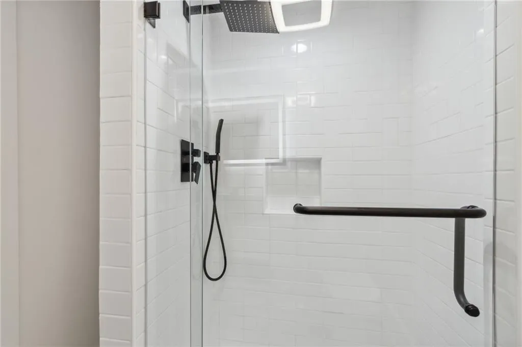 635 Glenforest Road, Sandy Springs, Georgia 30328, 4 Bedrooms Bedrooms, ,3 BathroomsBathrooms,Residential,Sold,635 Glenforest Road,7392498