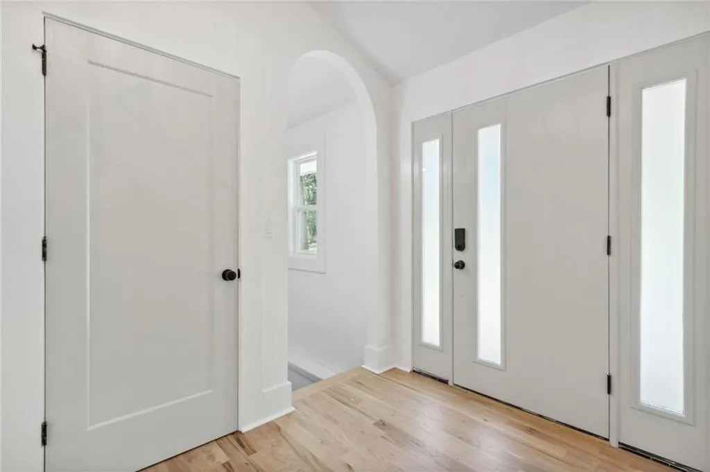 635 Glenforest Road, Sandy Springs, Georgia 30328, 4 Bedrooms Bedrooms, ,3 BathroomsBathrooms,Residential,Sold,635 Glenforest Road,7392498