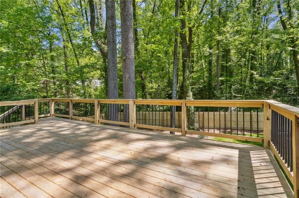 635 Glenforest Road, Sandy Springs, Georgia 30328, 4 Bedrooms Bedrooms, ,3 BathroomsBathrooms,Residential,Sold,635 Glenforest Road,7392498