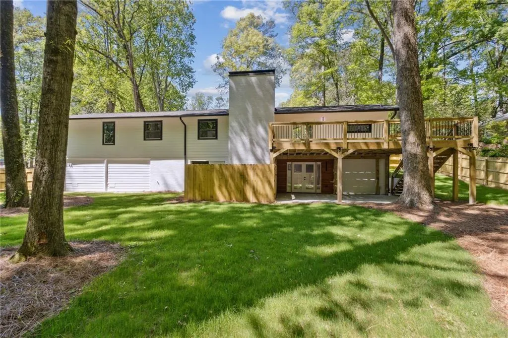 635 Glenforest Road, Sandy Springs, Georgia 30328, 4 Bedrooms Bedrooms, ,3 BathroomsBathrooms,Residential,Sold,635 Glenforest Road,7392498