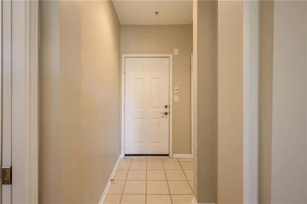 5641 Roswell Road Unit 310, Sandy Springs, Georgia 30342, 1 Bedroom Bedrooms, ,1 BathroomBathrooms,Residential,Sold,5641 Roswell Road Unit 310,6777736