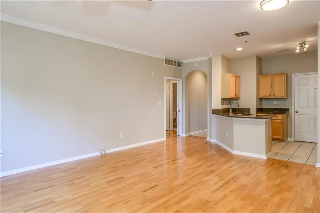 5641 Roswell Road Unit 310, Sandy Springs, Georgia 30342, 1 Bedroom Bedrooms, ,1 BathroomBathrooms,Residential,Sold,5641 Roswell Road Unit 310,6777736
