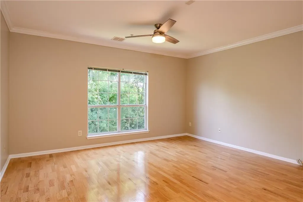 5641 Roswell Road Unit 310, Sandy Springs, Georgia 30342, 1 Bedroom Bedrooms, ,1 BathroomBathrooms,Residential,Sold,5641 Roswell Road Unit 310,6777736