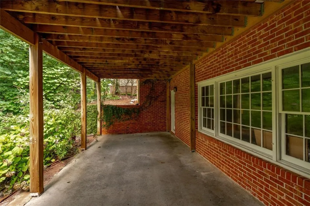 6050 River Chase Circle, Atlanta, Georgia 30328, 4 Bedrooms Bedrooms, ,3 BathroomsBathrooms,Residential,Sold,6050 River Chase Circle,6917603