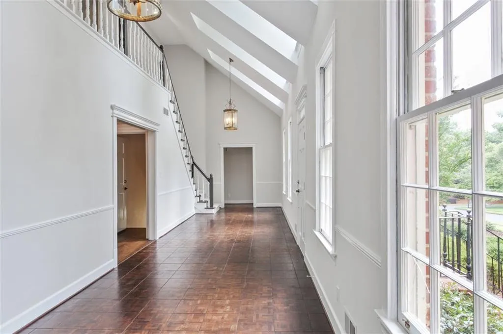 6050 River Chase Circle, Atlanta, Georgia 30328, 4 Bedrooms Bedrooms, ,3 BathroomsBathrooms,Residential,Sold,6050 River Chase Circle,6917603