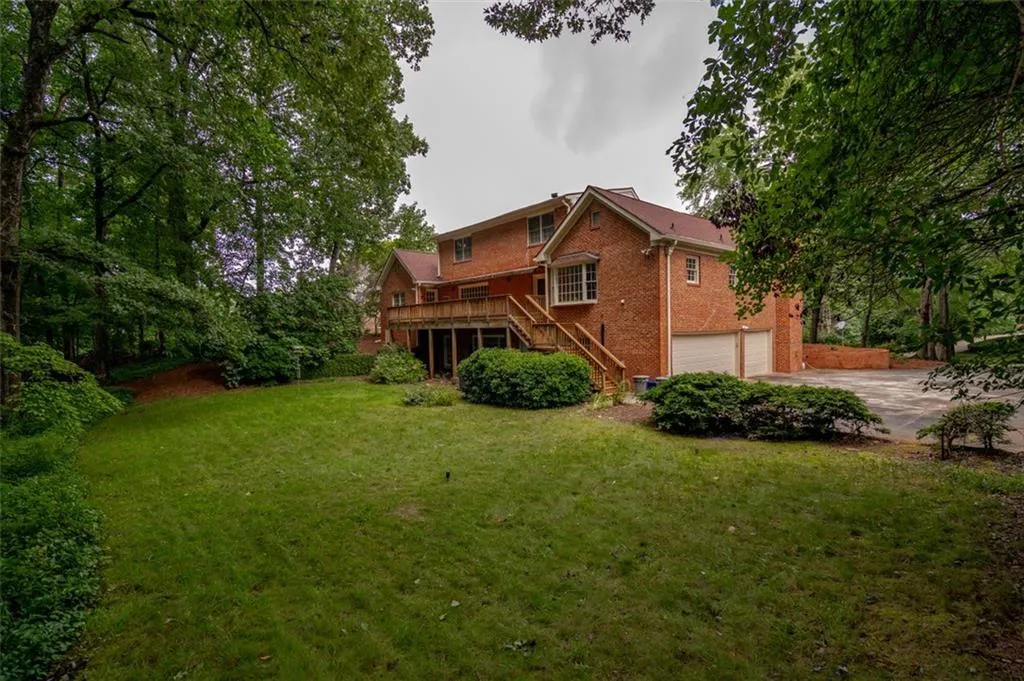 6050 River Chase Circle, Atlanta, Georgia 30328, 4 Bedrooms Bedrooms, ,3 BathroomsBathrooms,Residential,Sold,6050 River Chase Circle,6917603