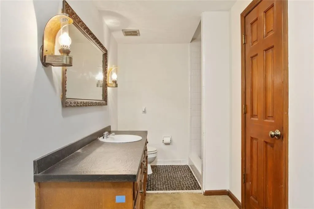 6050 River Chase Circle, Atlanta, Georgia 30328, 4 Bedrooms Bedrooms, ,3 BathroomsBathrooms,Residential,Sold,6050 River Chase Circle,6917603