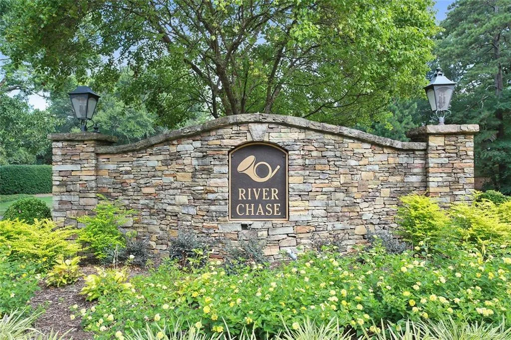 6050 River Chase Circle, Atlanta, Georgia 30328, 4 Bedrooms Bedrooms, ,3 BathroomsBathrooms,Residential,Sold,6050 River Chase Circle,6917603