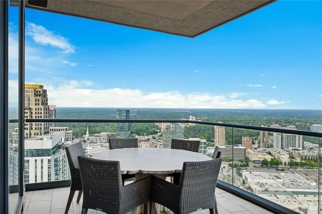 3344 Peachtree Road Ne Unit 4102, Atlanta, Georgia 30326, 3 Bedrooms Bedrooms, 0 ,3 BathroomsBathrooms,Residential,For Sale,3344 Peachtree Road Ne Unit 4102,7841327