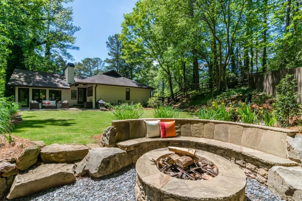 110 River North Drive, Sandy Springs, Georgia 30328, 4 Bedrooms Bedrooms, ,4 BathroomsBathrooms,Residential,Sold,110 River North Drive,5840780