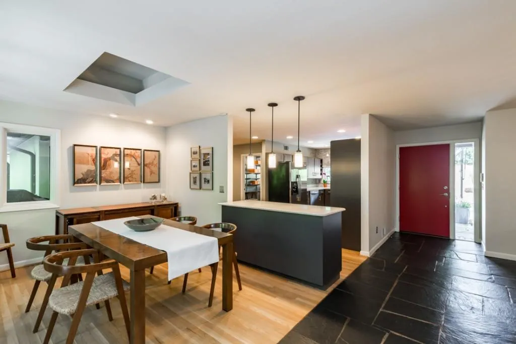 110 River North Drive, Sandy Springs, Georgia 30328, 4 Bedrooms Bedrooms, ,4 BathroomsBathrooms,Residential,Sold,110 River North Drive,5840780