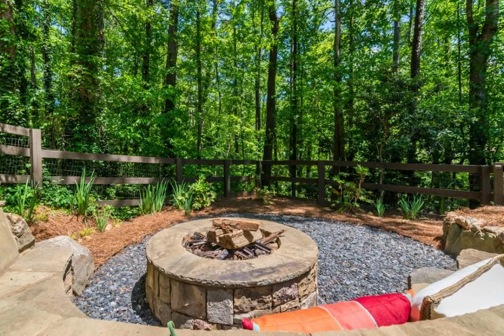 110 River North Drive, Sandy Springs, Georgia 30328, 4 Bedrooms Bedrooms, ,4 BathroomsBathrooms,Residential,Sold,110 River North Drive,5840780