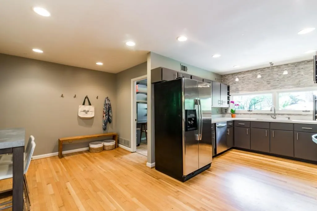 110 River North Drive, Sandy Springs, Georgia 30328, 4 Bedrooms Bedrooms, ,4 BathroomsBathrooms,Residential,Sold,110 River North Drive,5840780