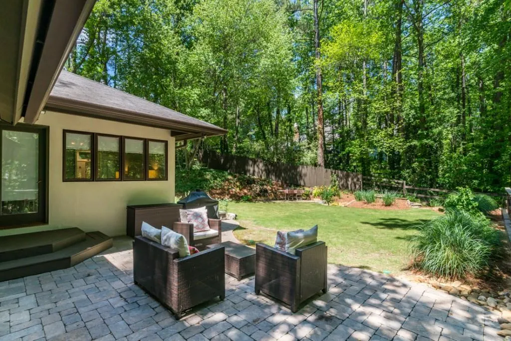 110 River North Drive, Sandy Springs, Georgia 30328, 4 Bedrooms Bedrooms, ,4 BathroomsBathrooms,Residential,Sold,110 River North Drive,5840780