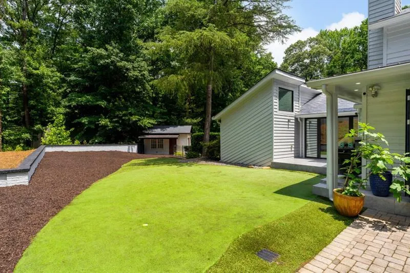 4070 Whitewater Creek Road, Atlanta, Georgia 30327, 5 Bedrooms Bedrooms, ,4 BathroomsBathrooms,Residential,For Sale,4070 Whitewater Creek Road,7661716
