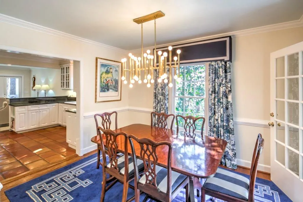 2197 Virginia Place Ne, Atlanta, Georgia 30305, 5 Bedrooms Bedrooms, ,4 BathroomsBathrooms,Residential,Sold,2197 Virginia Place Ne,5937809