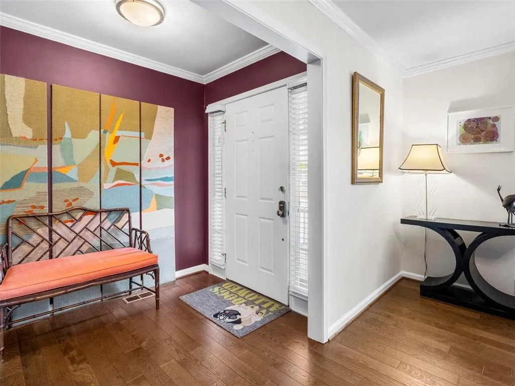 504 Dunwoody Chace, Sandy Springs, Georgia 30328, 3 Bedrooms Bedrooms, ,2 BathroomsBathrooms,Residential,Sold,504 Dunwoody Chace,6860163
