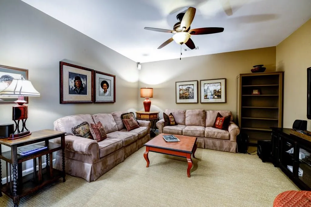 5570 High Point Road, Atlanta, Georgia 30342, 4 Bedrooms Bedrooms, ,3 BathroomsBathrooms,Residential,Sold,5570 High Point Road,5681082