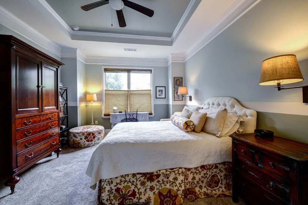 5570 High Point Road, Atlanta, Georgia 30342, 4 Bedrooms Bedrooms, ,3 BathroomsBathrooms,Residential,Sold,5570 High Point Road,5681082