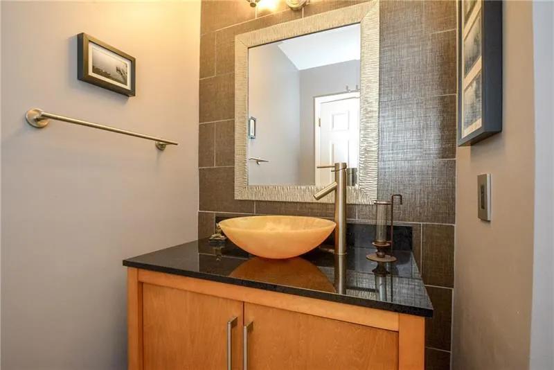 605 Abingdon Way, Sandy Springs, Georgia 30328, 2 Bedrooms Bedrooms, ,2 BathroomsBathrooms,Residential,Sold,605 Abingdon Way,6089878