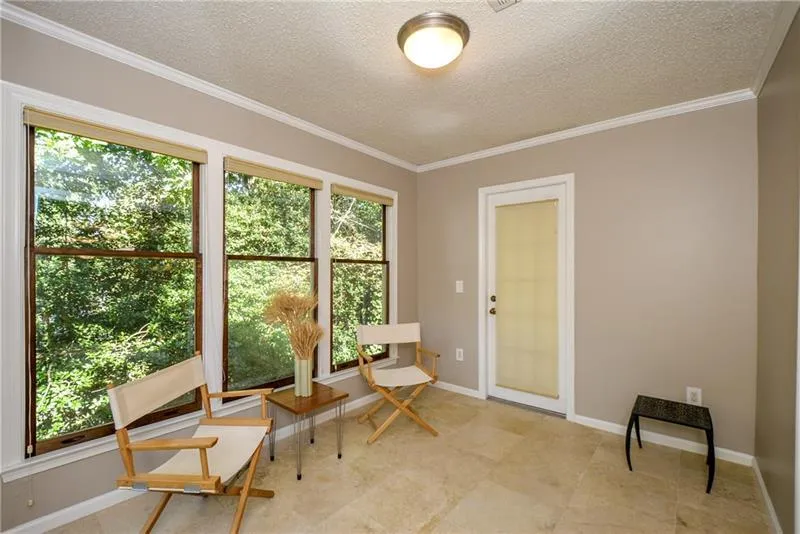 605 Abingdon Way, Sandy Springs, Georgia 30328, 2 Bedrooms Bedrooms, ,2 BathroomsBathrooms,Residential,Sold,605 Abingdon Way,6089878