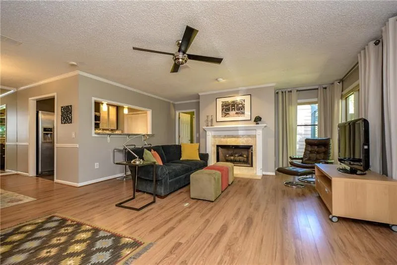 605 Abingdon Way, Sandy Springs, Georgia 30328, 2 Bedrooms Bedrooms, ,2 BathroomsBathrooms,Residential,Sold,605 Abingdon Way,6089878