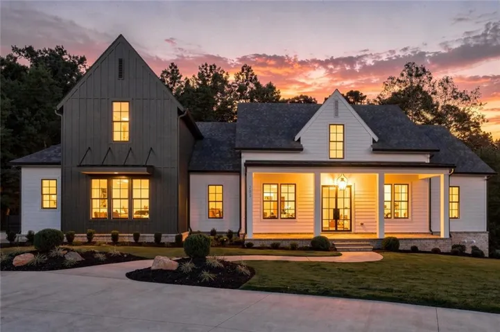 203 Memory Lane, Canton, Georgia 30115