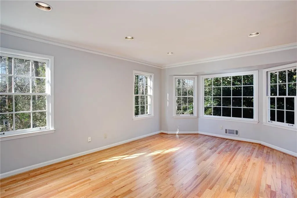 7095 Faunsworth Drive, Atlanta, Georgia 30328, 5 Bedrooms Bedrooms, ,3 BathroomsBathrooms,Residential,Sold,7095 Faunsworth Drive,6116981