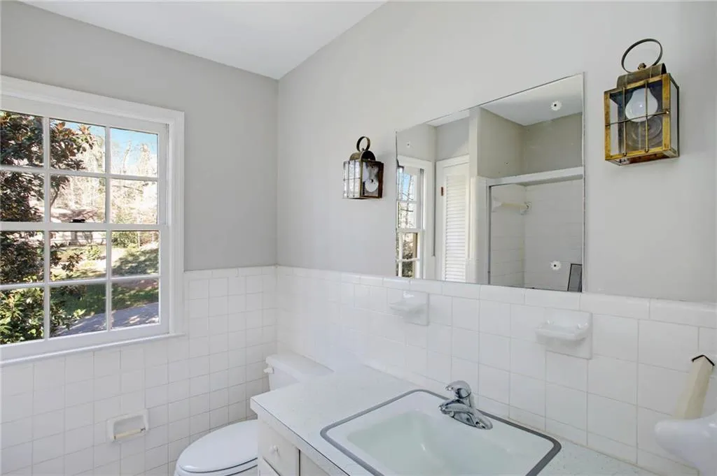 7095 Faunsworth Drive, Atlanta, Georgia 30328, 5 Bedrooms Bedrooms, ,3 BathroomsBathrooms,Residential,Sold,7095 Faunsworth Drive,6116981