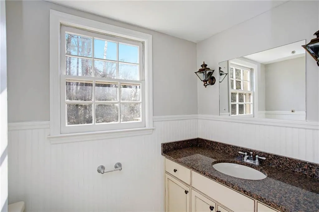 7095 Faunsworth Drive, Atlanta, Georgia 30328, 5 Bedrooms Bedrooms, ,3 BathroomsBathrooms,Residential,Sold,7095 Faunsworth Drive,6116981