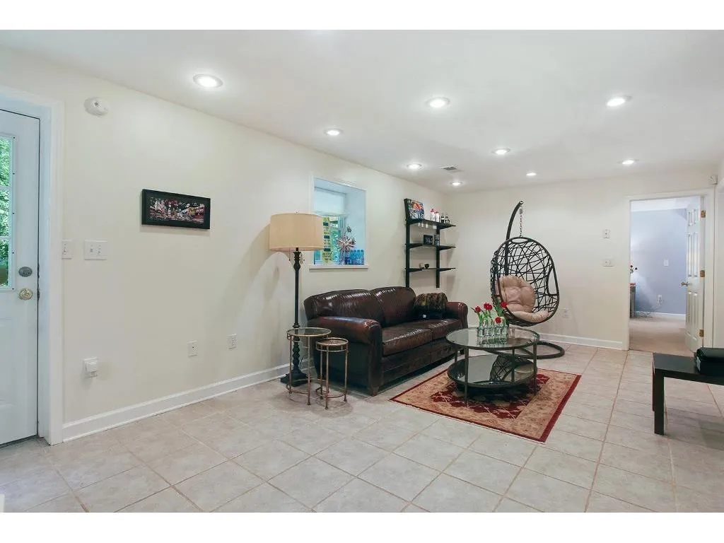 6046 Kayron Drive, Atlanta, Georgia 30328, 4 Bedrooms Bedrooms, ,3 BathroomsBathrooms,Residential,Sold,6046 Kayron Drive,5751971