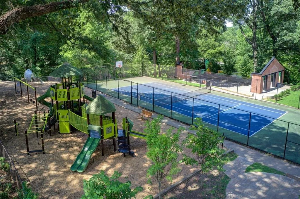 Pickleball/tennis courts/playground