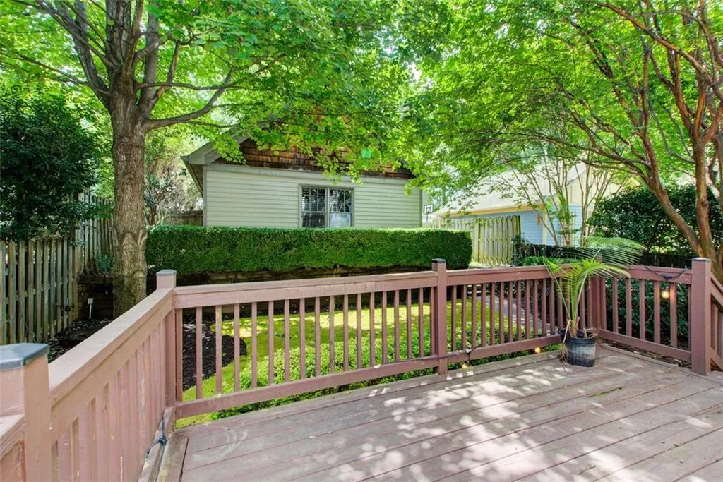 945 Longley Avenue Nw, Atlanta, Georgia 30318, 4 Bedrooms Bedrooms, ,2 BathroomsBathrooms,Residential,For Sale,945 Longley Avenue Nw,7597507