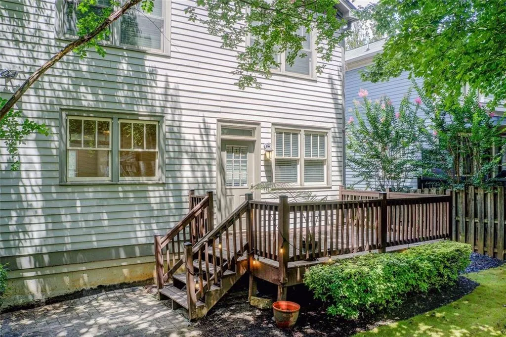 945 Longley Avenue Nw, Atlanta, Georgia 30318, 4 Bedrooms Bedrooms, ,2 BathroomsBathrooms,Residential,For Sale,945 Longley Avenue Nw,7597507