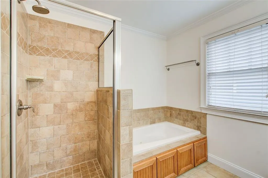 945 Longley Avenue Nw, Atlanta, Georgia 30318, 4 Bedrooms Bedrooms, ,2 BathroomsBathrooms,Residential,For Sale,945 Longley Avenue Nw,7597507