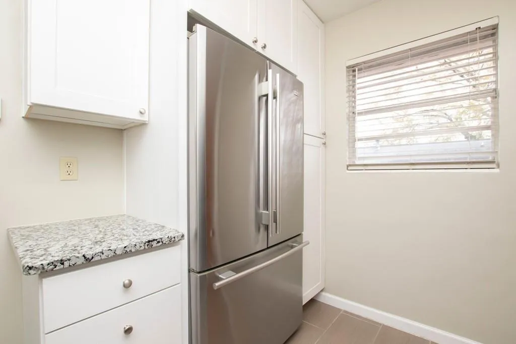 3660 Peachtree Road Ne Unit 4e, Atlanta, Georgia 30319, 2 Bedrooms Bedrooms, ,2 BathroomsBathrooms,Residential,For Sale,3660 Peachtree Road Ne Unit 4e,7664961