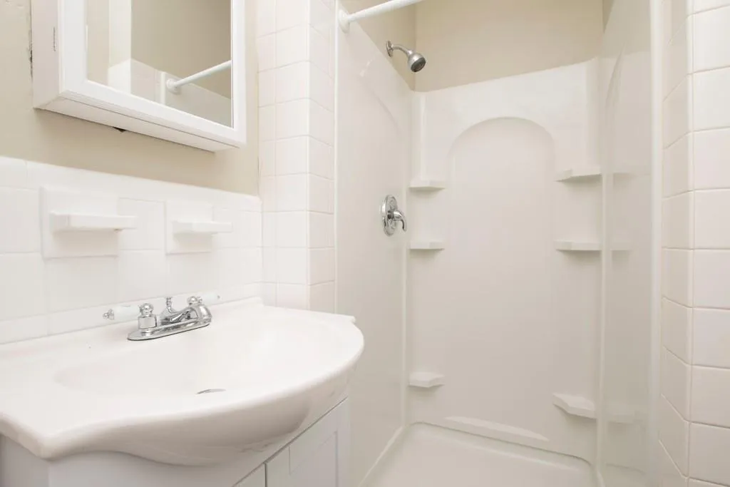 3660 Peachtree Road Ne Unit 4e, Atlanta, Georgia 30319, 2 Bedrooms Bedrooms, ,2 BathroomsBathrooms,Residential,For Sale,3660 Peachtree Road Ne Unit 4e,7664961