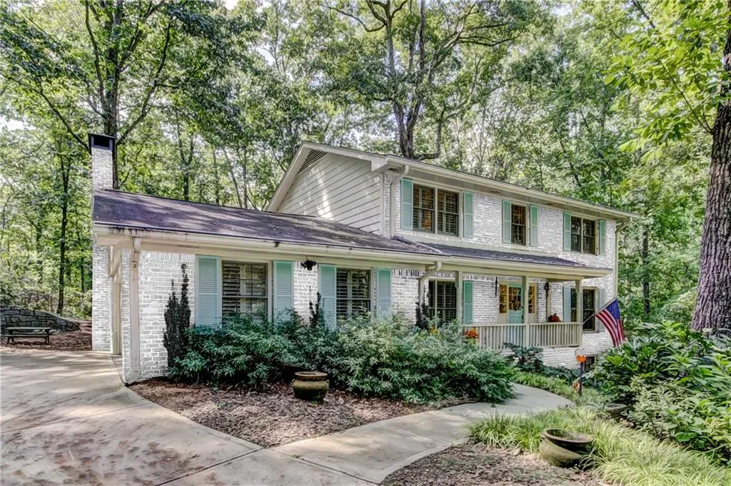 420 Heritage Way, Atlanta, Georgia 30328, 5 Bedrooms Bedrooms, ,3 BathroomsBathrooms,Residential,Sold,420 Heritage Way,6078785