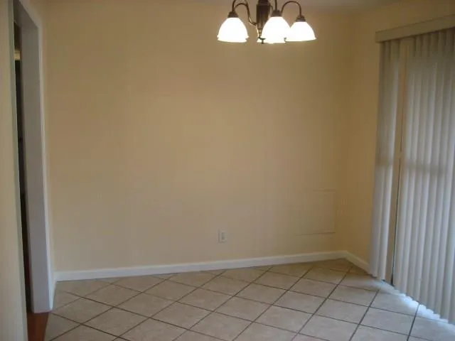 5657 Kingsport Drive, Atlanta, Georgia 30342, 2 Bedrooms Bedrooms, ,1 BathroomBathrooms,Residential,Sold,5657 Kingsport Drive,6111871