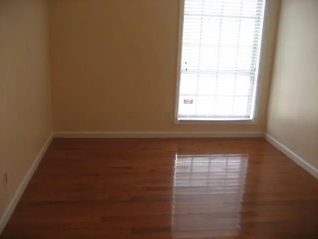 5657 Kingsport Drive, Atlanta, Georgia 30342, 2 Bedrooms Bedrooms, ,1 BathroomBathrooms,Residential,Sold,5657 Kingsport Drive,6111871