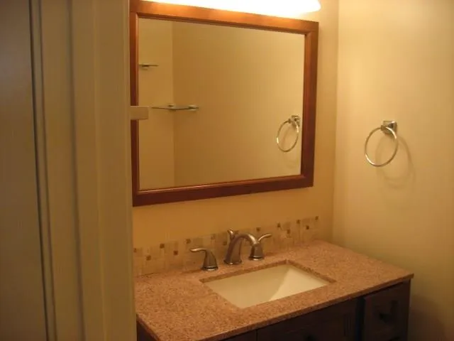 5657 Kingsport Drive, Atlanta, Georgia 30342, 2 Bedrooms Bedrooms, ,1 BathroomBathrooms,Residential,Sold,5657 Kingsport Drive,6111871