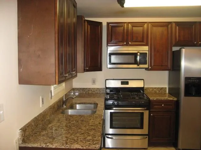 5657 Kingsport Drive, Atlanta, Georgia 30342, 2 Bedrooms Bedrooms, ,1 BathroomBathrooms,Residential,Sold,5657 Kingsport Drive,6111871