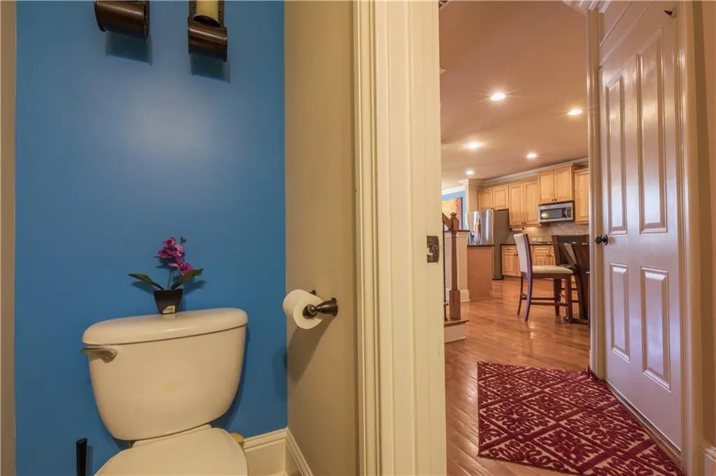 8055 Glisten Avenue, Sandy Springs, Georgia 30328, 3 Bedrooms Bedrooms, ,3 BathroomsBathrooms,Residential,Sold,8055 Glisten Avenue,6706915