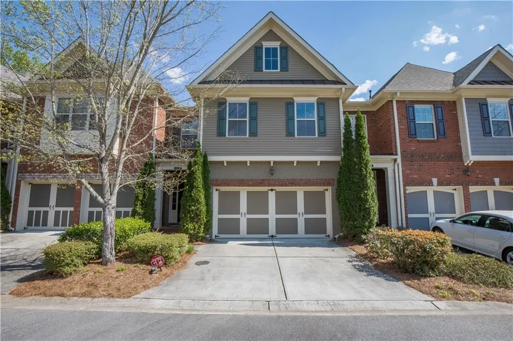 8055 Glisten Avenue, Sandy Springs, Georgia 30328, 3 Bedrooms Bedrooms, ,3 BathroomsBathrooms,Residential,Sold,8055 Glisten Avenue,6706915