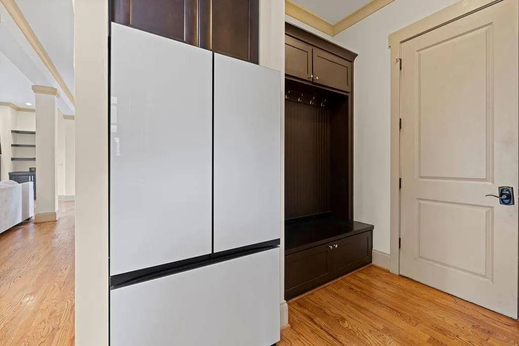 603 Esfun Trace, Atlanta, Georgia 30328, 5 Bedrooms Bedrooms, ,5 BathroomsBathrooms,Residential,Sold,603 Esfun Trace,7437839