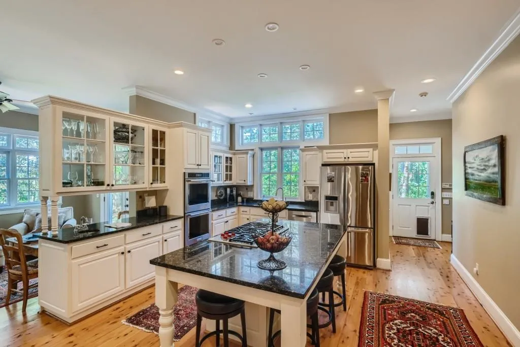 2035 River North Parkway, Atlanta, Georgia 30328, 5 Bedrooms Bedrooms, ,5 BathroomsBathrooms,Residential,Sold,2035 River North Parkway,7115367