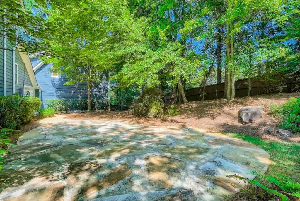 2035 River North Parkway, Atlanta, Georgia 30328, 5 Bedrooms Bedrooms, ,5 BathroomsBathrooms,Residential,Sold,2035 River North Parkway,7115367