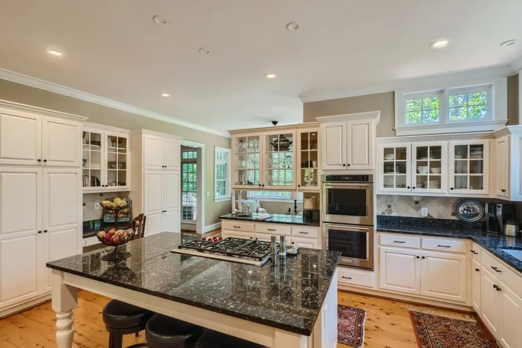2035 River North Parkway, Atlanta, Georgia 30328, 5 Bedrooms Bedrooms, ,5 BathroomsBathrooms,Residential,Sold,2035 River North Parkway,7115367