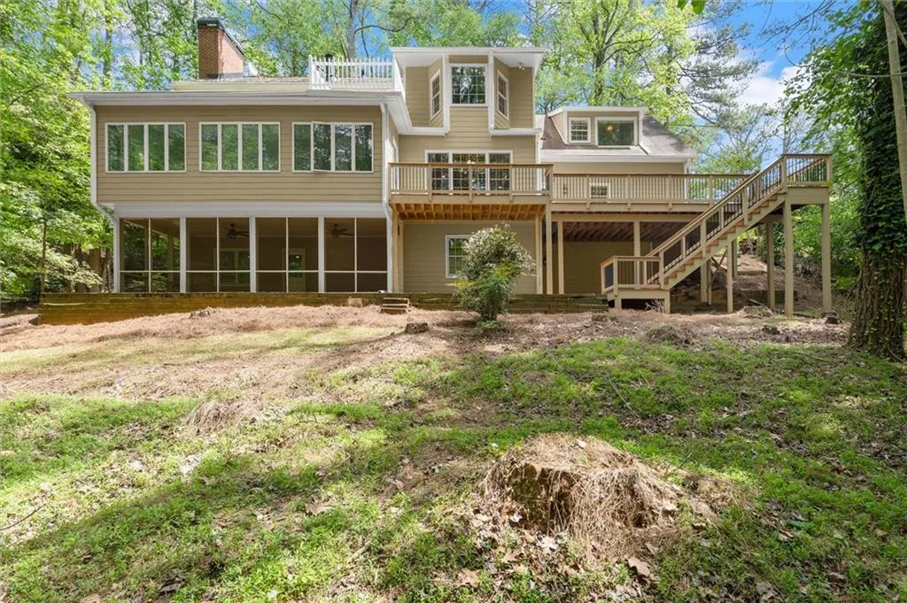 9335 Huntcliff Trace, Atlanta, Georgia 30350, 5 Bedrooms Bedrooms, ,5 BathroomsBathrooms,Residential,For Sale,9335 Huntcliff Trace,7744397